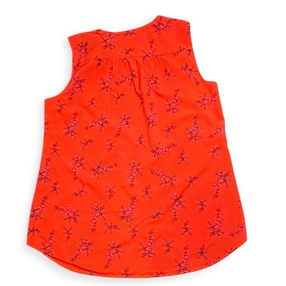 CABI Women’s Red Floral Sprig Sleeveless Blouse Size Medium Style #5222 - Picture 3 of 6
